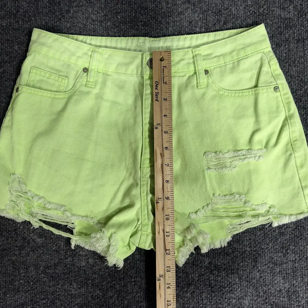 No Boundaries Shorts Womens 9 Green High Rise Distressed Denim Jean Cutoff